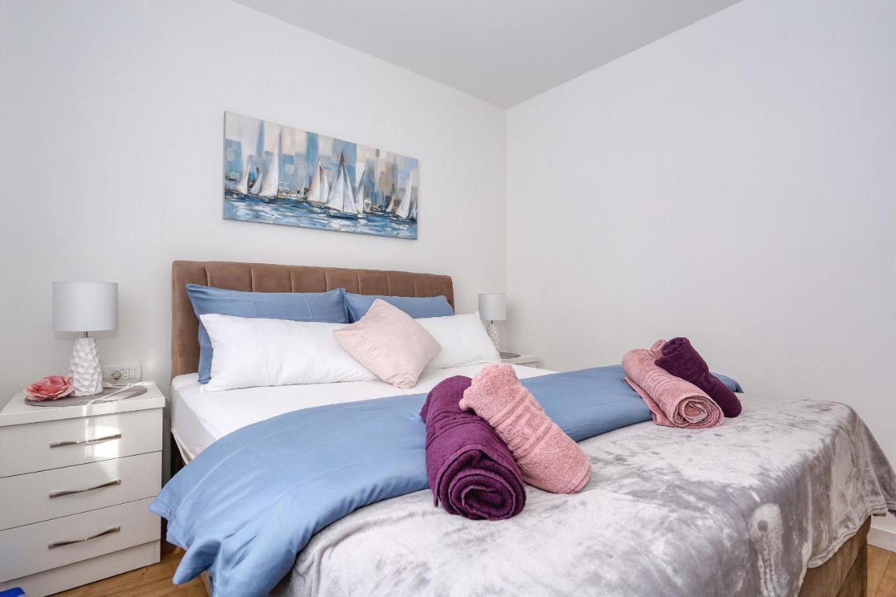 Luxury Apartment Isabell Zaton  Exterior photo